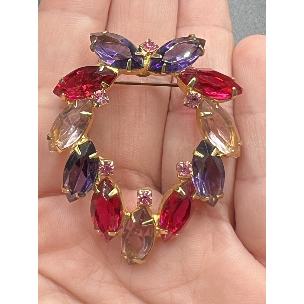 Vintage Juliana D&E Style Purple Pink Navette Rhinestone Wreath Gold Tone Brooch